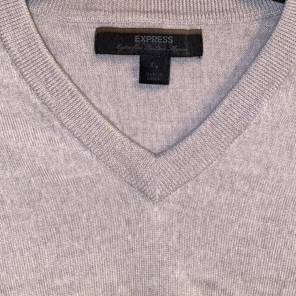 Express Sweater - Picture 2 of 4
